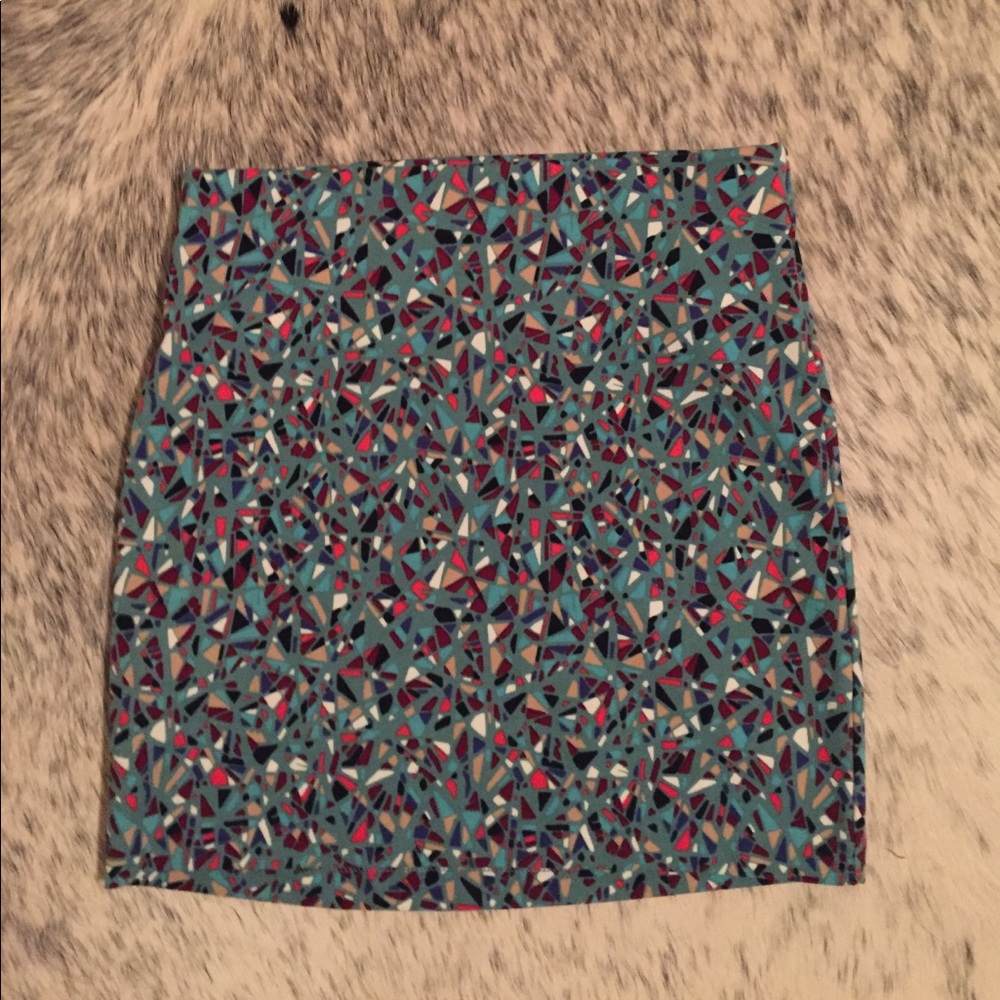 Geometric mini skirt